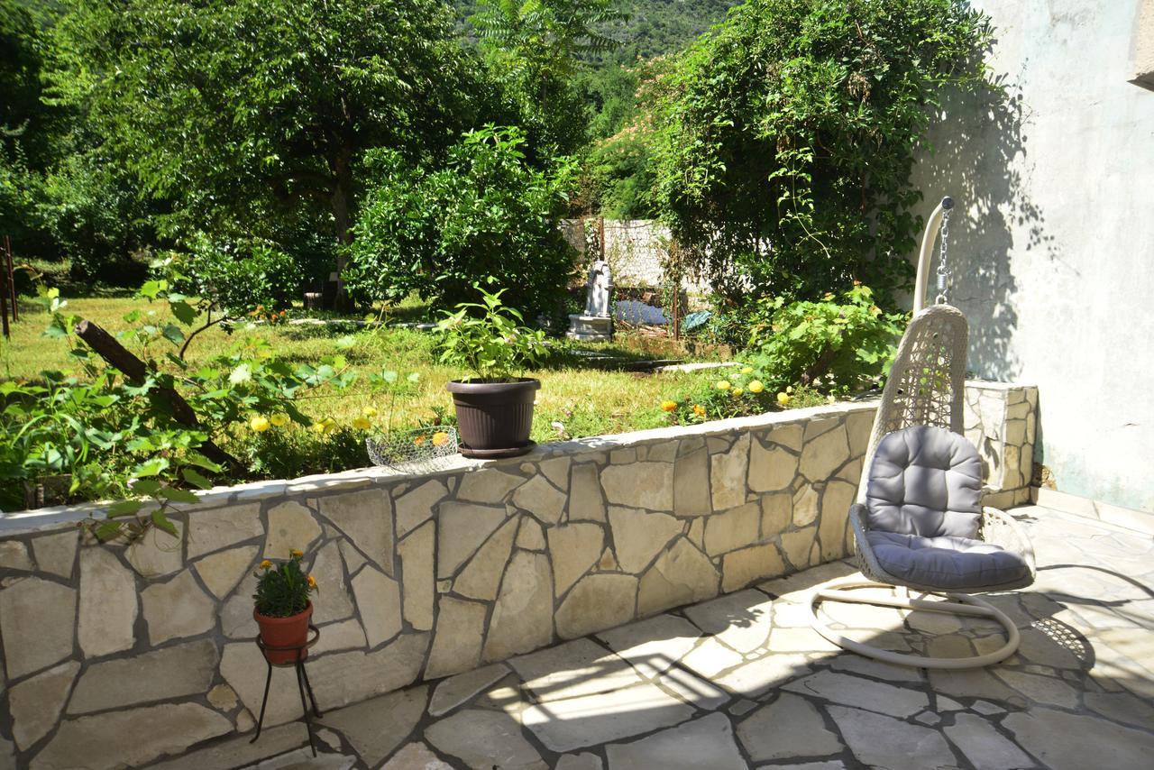 A Hundred Olive Trees Apartments Kotor Exterior photo